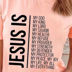 Women’s shirt 👚 available in M size, black and Pink colors. New with out tag!